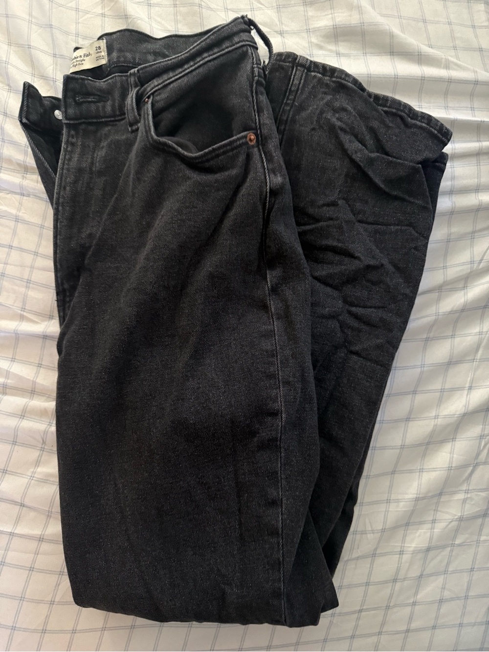 Abercrombie & Fitch Black Straight-Leg Women’s Jeans